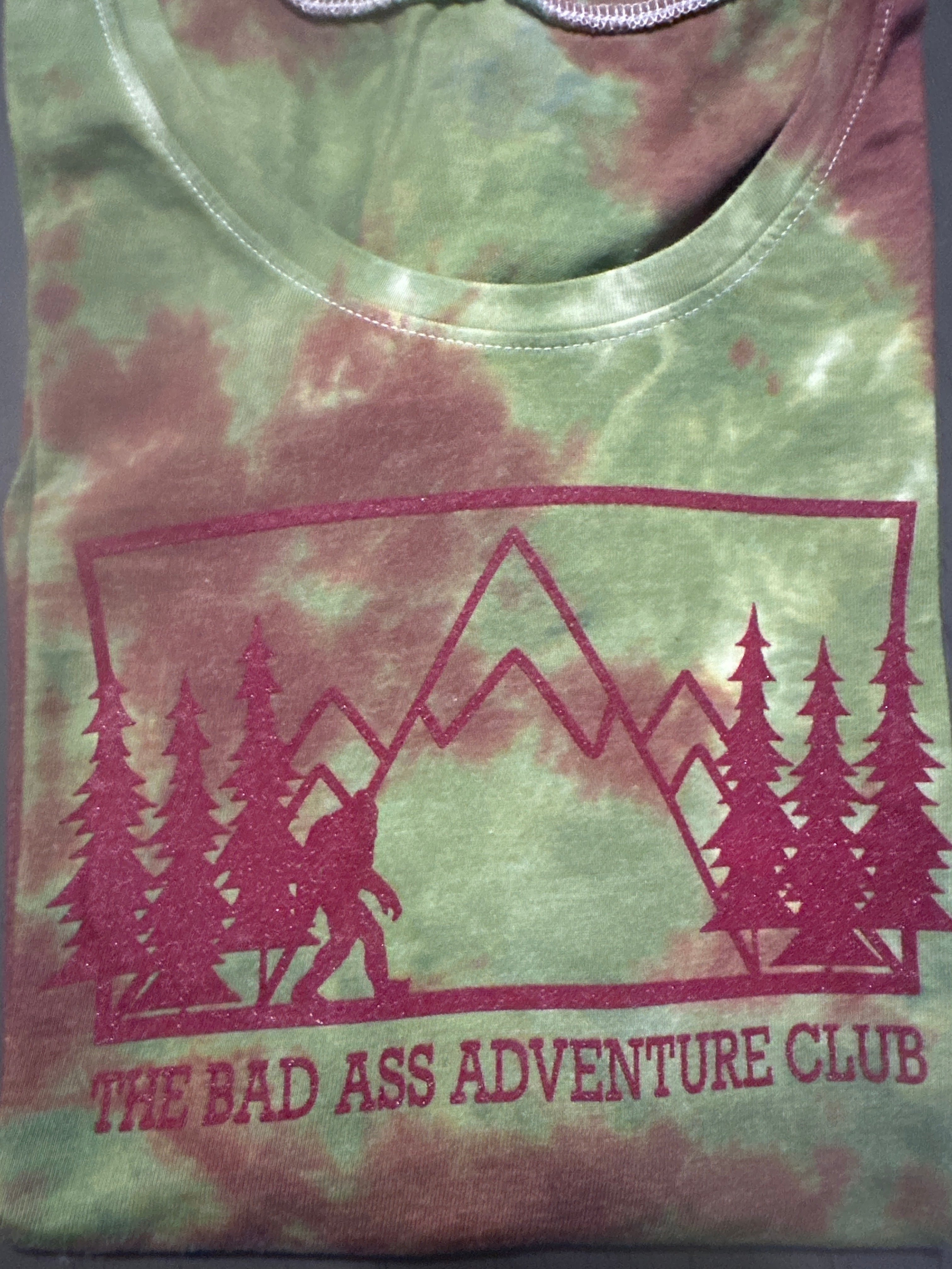 Women’s Sasquatch Mountains Tee - Tie Dye Camo